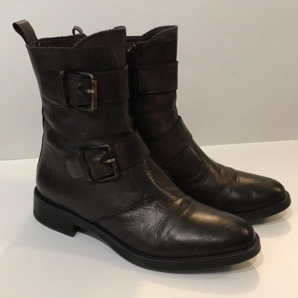 Emanuele Crasto boots